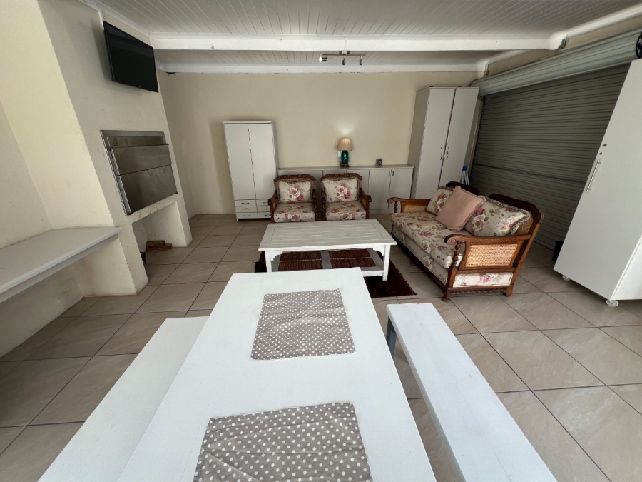 1 Bedroom Property for Sale in Keurboomstrand Western Cape